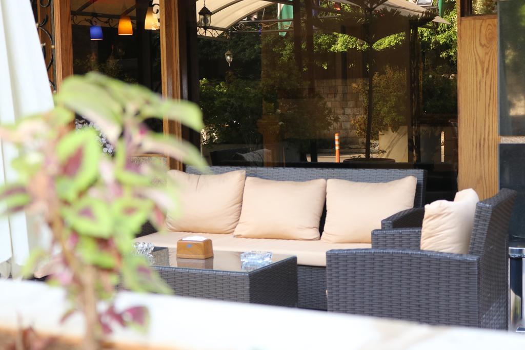Vista Del Mar Hotel Jounieh Exterior foto