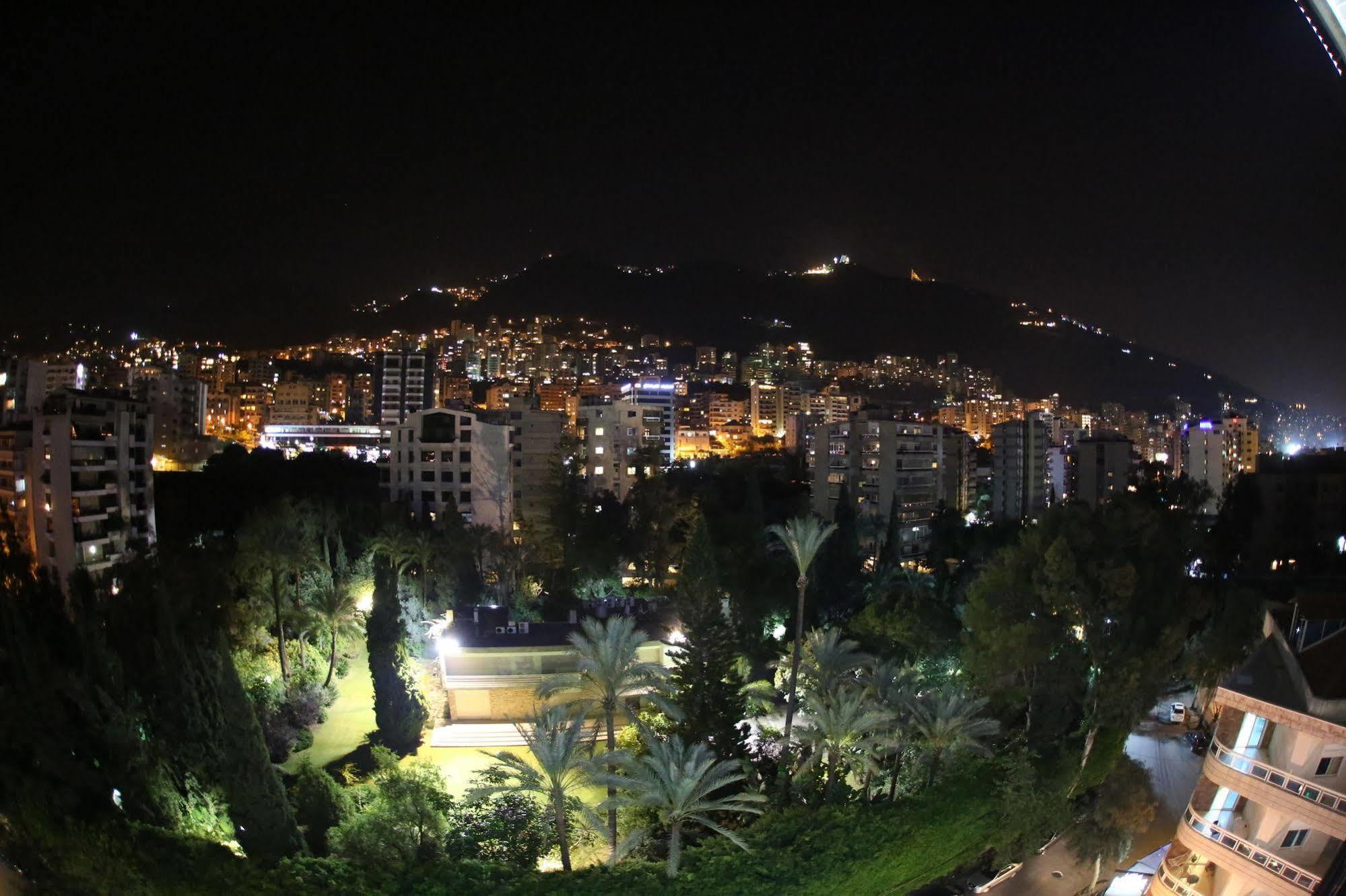 Vista Del Mar Hotel Jounieh Exterior foto